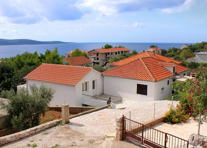 Apartments And Rooms With Parking Space Zavala, Hvar - 128